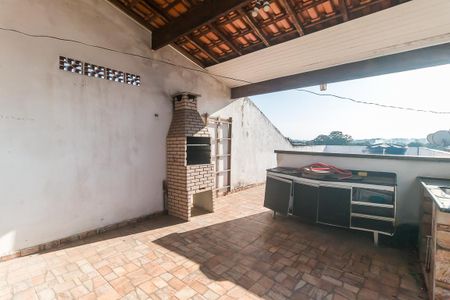 Casa para alugar com 180m², 3 quartos e 2 vagas Casa para alugar com 180m², 3 quartos e 2 vagasÁrea comum - Churrasqueira