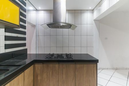 Casa para alugar com 180m², 3 quartos e 2 vagas Casa para alugar com 180m², 3 quartos e 2 vagasCozinha