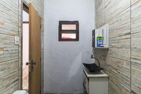 Casa para alugar com 180m², 3 quartos e 2 vagas Casa para alugar com 180m², 3 quartos e 2 vagasBanheiro 2