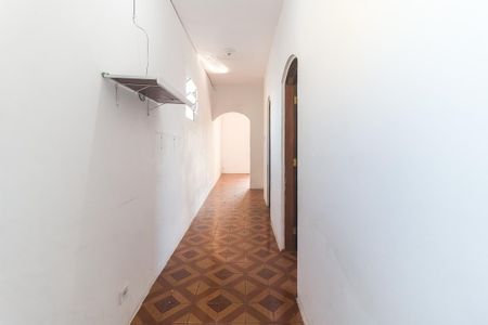 Casa para alugar com 180m², 3 quartos e 2 vagas Casa para alugar com 180m², 3 quartos e 2 vagasCorredor