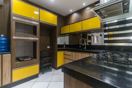 Casa para alugar com 180m², 3 quartos e 2 vagas Casa para alugar com 180m², 3 quartos e 2 vagasCozinha
