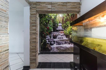Casa para alugar com 180m², 3 quartos e 2 vagas Casa para alugar com 180m², 3 quartos e 2 vagasCorredor