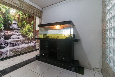 Casa para alugar com 180m², 3 quartos e 2 vagas Casa para alugar com 180m², 3 quartos e 2 vagasCorredor