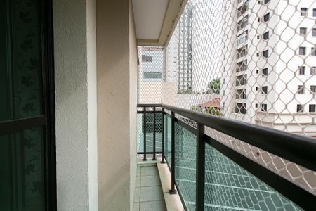 Apartamento à venda com 68m², 2 quartos e 1 vaga Apartamento à venda com 68m², 2 quartos e 1 vagaVaranda