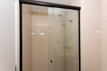 Apartamento à venda com 68m², 2 quartos e 1 vaga Apartamento à venda com 68m², 2 quartos e 1 vagaBanheiro