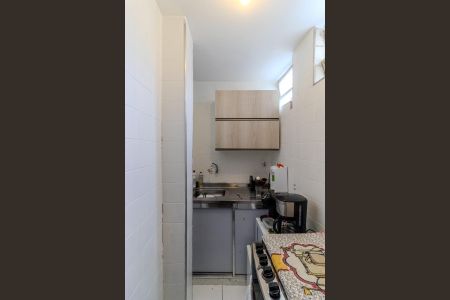 Cozinha de kitnet/studio à venda com 1 quarto, 32m² em Vila Buarque, São Paulo