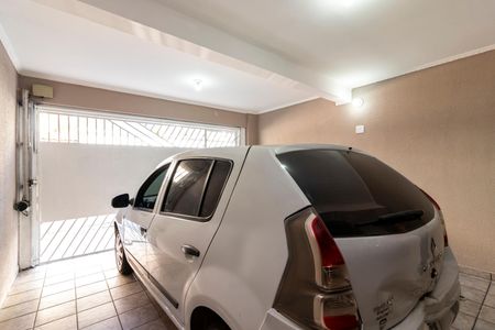 Casa à venda com 200m², 2 quartos e 2 vagas Casa à venda com 200m², 2 quartos e 2 vagasGaragem