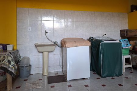 Casa à venda com 390m², 4 quartos e 3 vagas Casa à venda com 390m², 4 quartos e 3 vagasÁrea de Serviço