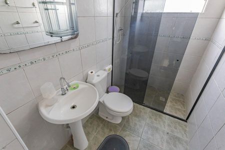 Apartamento para alugar com 65m², 2 quartos e sem vagaBanheiro