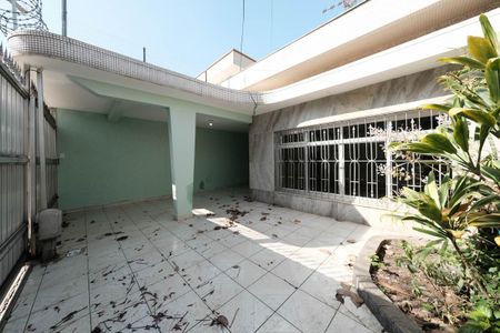 Casa à venda com 250m², 2 quartos e 2 vagasGaragem