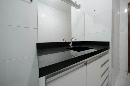 Casa à venda com 250m², 2 quartos e 2 vagasBanheiro 1