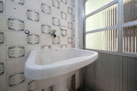 Casa à venda com 250m², 2 quartos e 2 vagasÁrea de Serviço