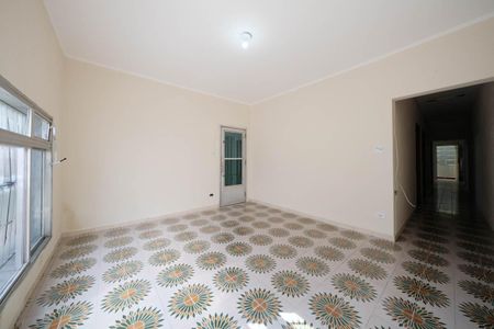 Casa à venda com 250m², 2 quartos e 2 vagasSala