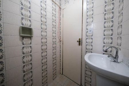 Casa à venda com 250m², 2 quartos e 2 vagasBanheiro 2