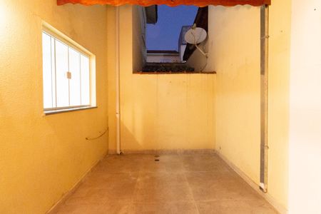 Casa de condomínio à venda com 100m², 2 quartos e 2 vagasQuintal - Churrasqueira