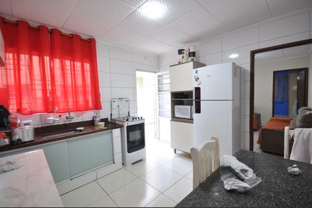 Casa à venda com 135m², 2 quartos e 2 vagasCozinha