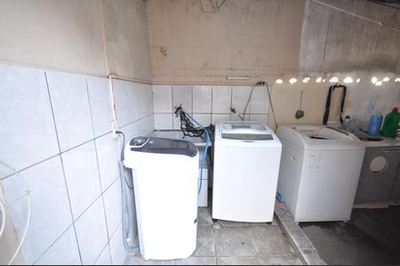 Casa à venda com 135m², 2 quartos e 2 vagasÁrea de serviço