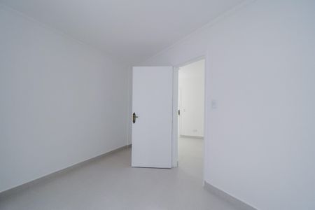 Quarto 1 de apartamento para alugar com 2 quartos, 46m² em Jardim Santa Rosa, Taboão da Serra