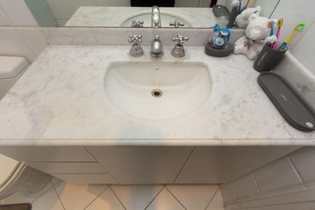 Apartamento para alugar com 143m², 4 quartos e 3 vagasBanheiro da Suíte