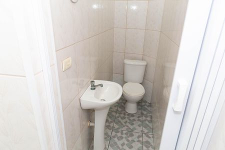 Casa para alugar com 100m², 2 quartos e 1 vaga Casa para alugar com 100m², 2 quartos e 1 vagaLavabo