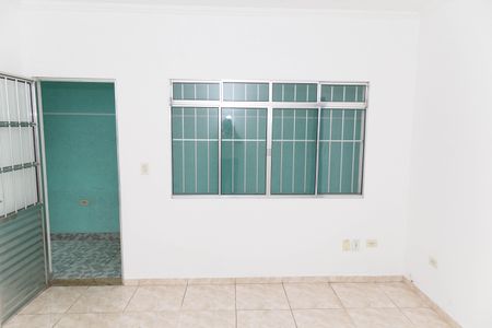 Casa para alugar com 100m², 2 quartos e 1 vaga Casa para alugar com 100m², 2 quartos e 1 vagaSala