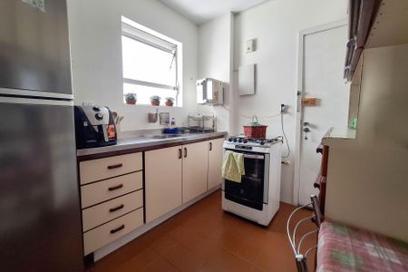 Apartamento à venda com 143m², 3 quartos e 1 vaga Apartamento à venda com 143m², 3 quartos e 1 vagaCozinha