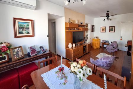 Apartamento à venda com 143m², 3 quartos e 1 vaga Apartamento à venda com 143m², 3 quartos e 1 vagaSala
