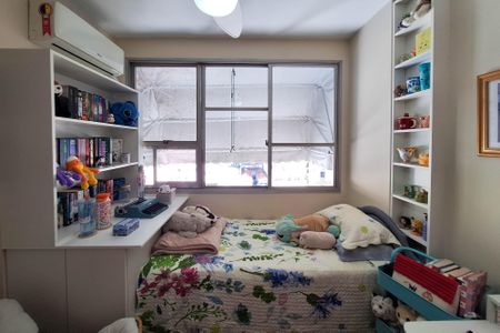 Apartamento à venda com 143m², 3 quartos e 1 vaga Apartamento à venda com 143m², 3 quartos e 1 vagaSuíte