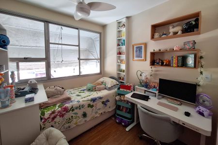 Apartamento à venda com 143m², 3 quartos e 1 vaga Apartamento à venda com 143m², 3 quartos e 1 vagaSuíte