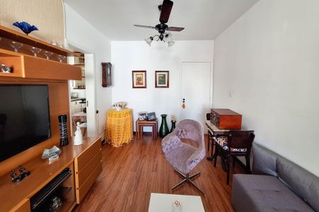 Apartamento à venda com 143m², 3 quartos e 1 vaga Apartamento à venda com 143m², 3 quartos e 1 vagaSala