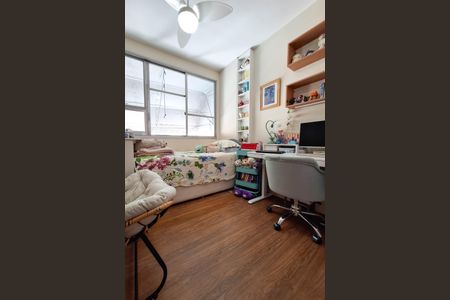 Apartamento à venda com 143m², 3 quartos e 1 vaga Apartamento à venda com 143m², 3 quartos e 1 vagaSuíte