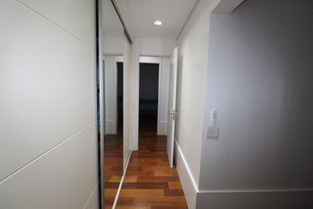 Apartamento à venda com 140m², 3 quartos e 2 vagas Apartamento à venda com 140m², 3 quartos e 2 vagasSuíte 1