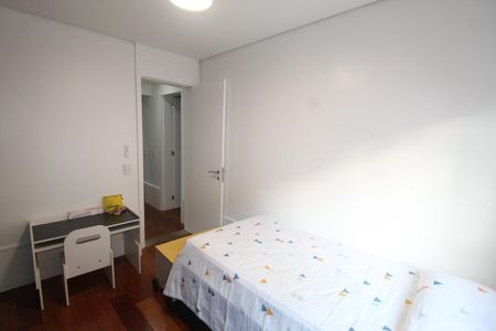 Apartamento à venda com 140m², 3 quartos e 2 vagas Apartamento à venda com 140m², 3 quartos e 2 vagasQuarto 1
