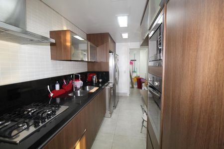 Apartamento à venda com 140m², 3 quartos e 2 vagas Apartamento à venda com 140m², 3 quartos e 2 vagasCozinha