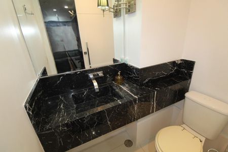 Apartamento à venda com 140m², 3 quartos e 2 vagas Apartamento à venda com 140m², 3 quartos e 2 vagasLavabo