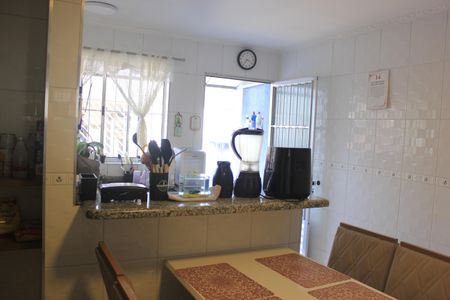 Casa à venda com 180m², 2 quartos e 1 vagaCozinha