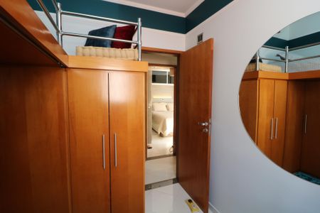 Casa à venda com 688m², 4 quartos e 5 vagasQuarto