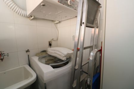 Casa à venda com 688m², 4 quartos e 5 vagasÁrea de Serviço