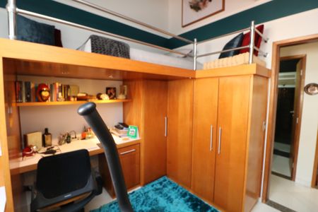 Casa à venda com 688m², 4 quartos e 5 vagasQuarto