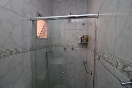 Casa à venda com 688m², 4 quartos e 5 vagasBanheiro da Suíte C2