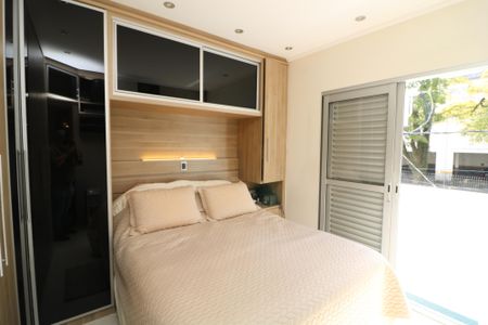 Casa à venda com 688m², 4 quartos e 5 vagasSuíte