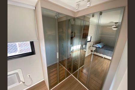 Apartamento à venda com 77m², 3 quartos e 1 vaga Apartamento à venda com 77m², 3 quartos e 1 vagaSuíte