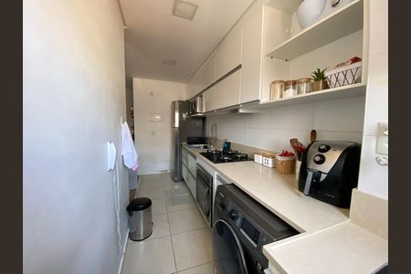 Apartamento à venda com 77m², 3 quartos e 1 vaga Apartamento à venda com 77m², 3 quartos e 1 vagaCozinha e Área de Serviço
