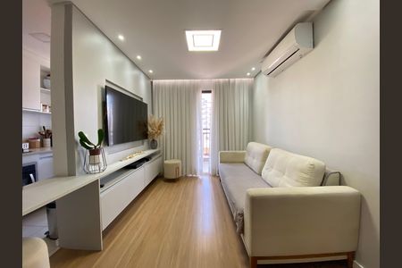 Apartamento à venda com 77m², 3 quartos e 1 vaga Apartamento à venda com 77m², 3 quartos e 1 vagaSala