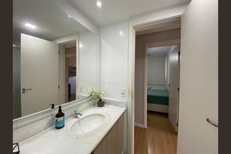 Apartamento à venda com 77m², 3 quartos e 1 vaga Apartamento à venda com 77m², 3 quartos e 1 vagaBanheiro
