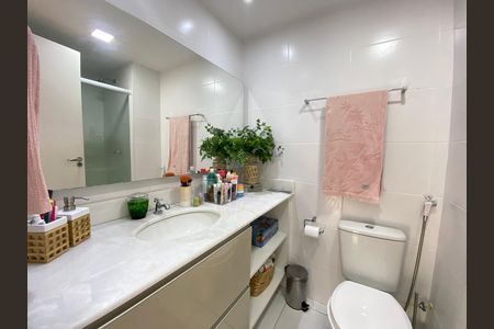Apartamento à venda com 77m², 3 quartos e 1 vaga Apartamento à venda com 77m², 3 quartos e 1 vagaBanheiro Suíte