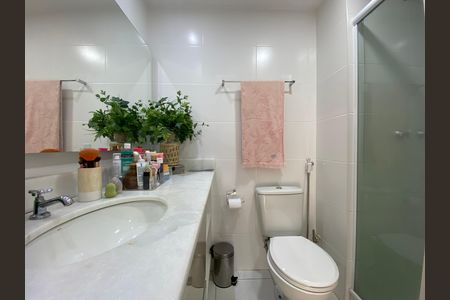 Apartamento à venda com 77m², 3 quartos e 1 vaga Apartamento à venda com 77m², 3 quartos e 1 vagaBanheiro Suíte