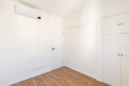Apartamento à venda com 58m², 2 quartos e 1 vagaQuarto 2