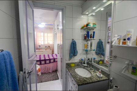 Apartamento à venda com 100m², 3 quartos e 2 vagasBanheiro da Suíte 1