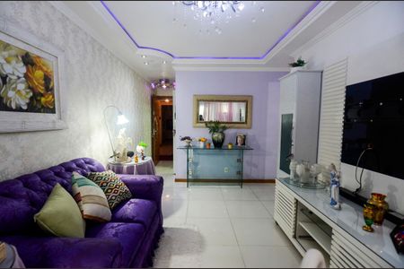 Apartamento à venda com 100m², 3 quartos e 2 vagasSala